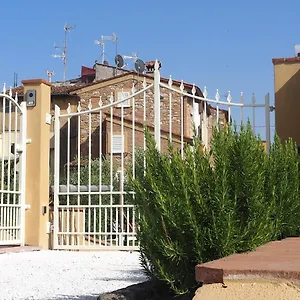 https://la-casa-di-samarcanda.it-tuscanyhotel.com